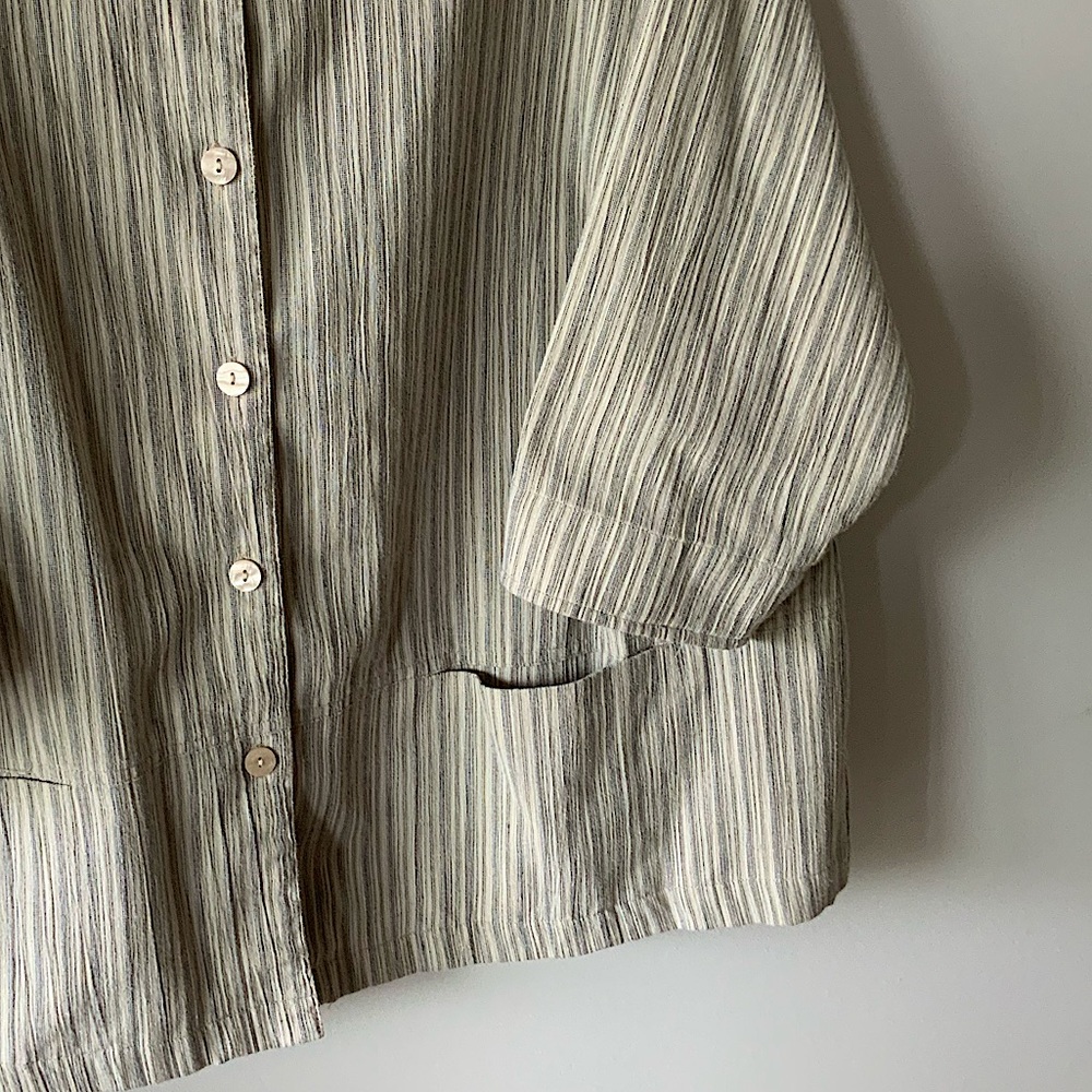 Linen Button Up Top - Picture 2 of 10